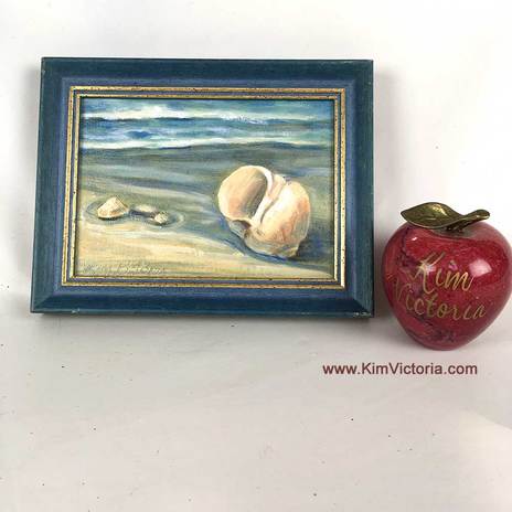 Miniature oil painting by Kim Victoria - Moonshell