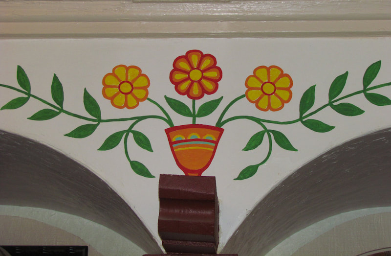 Flower motif painting in the restaurant